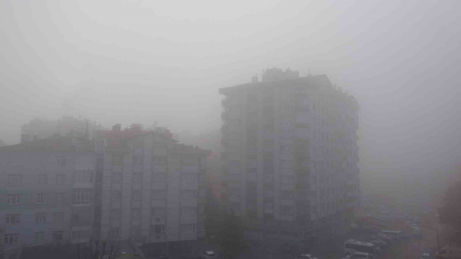 Konya’da yoğun sis etkili oluyor