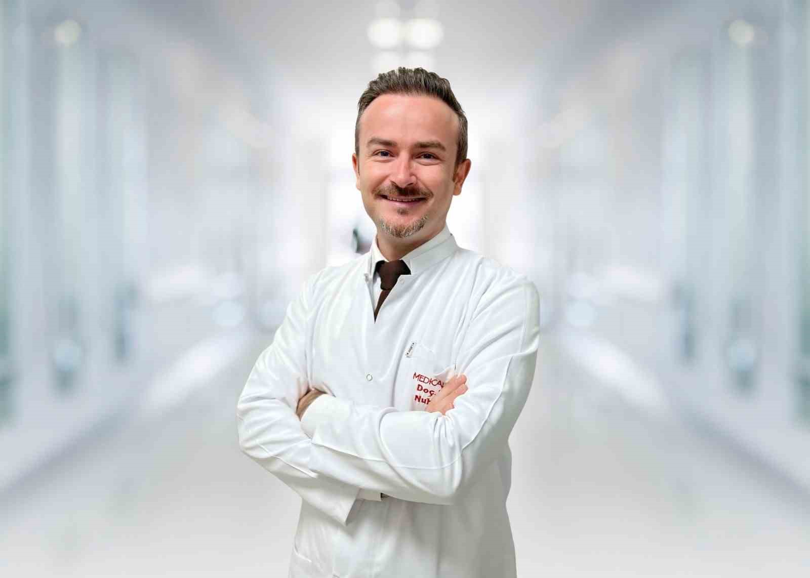 ’Estetikte yanlış uygulamalar kalıcı doku kaybına yol açabiliyor’