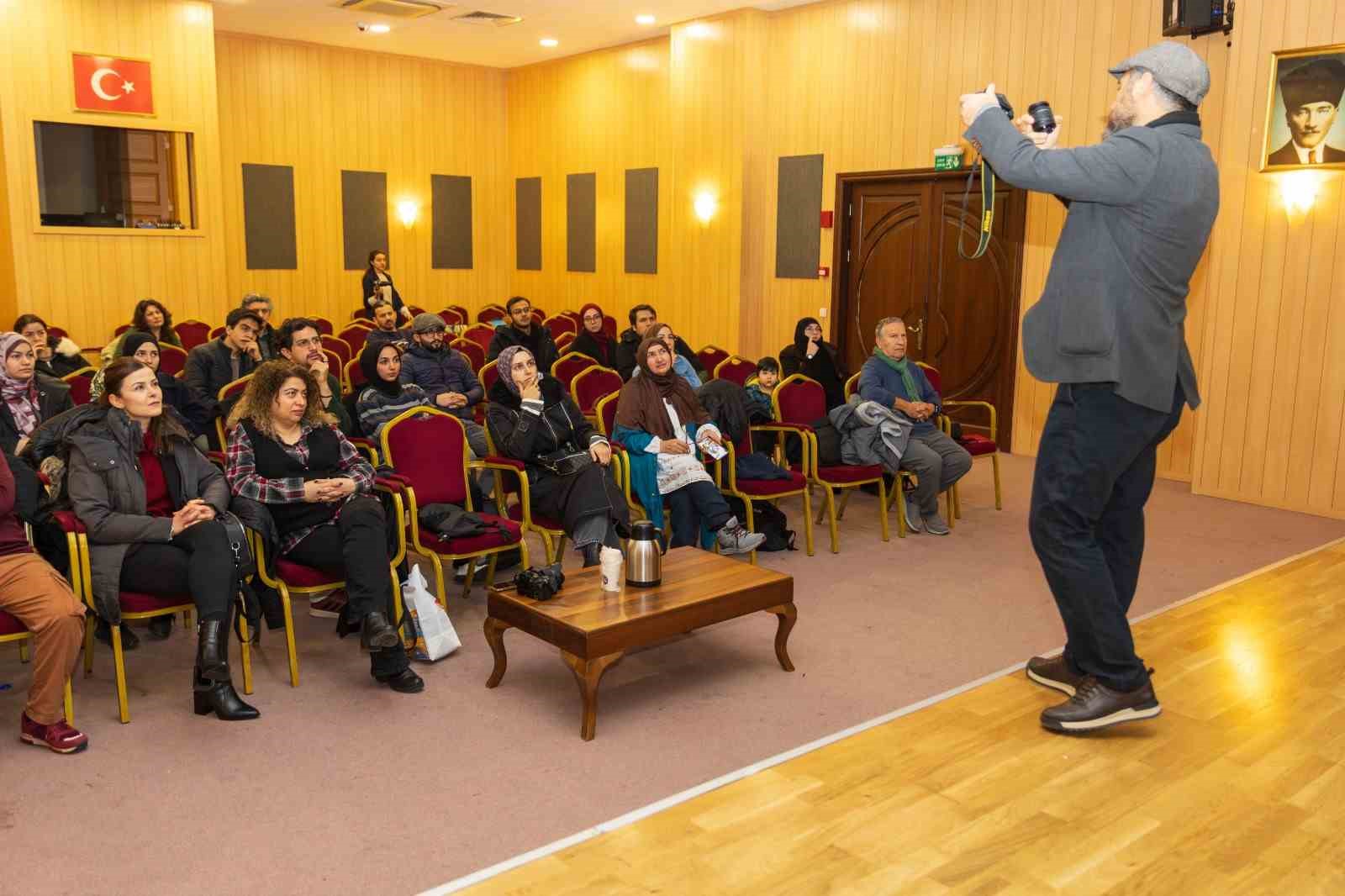 Sancaktepe&rsquo;de fotoğrafın "Ger&ccedil;ek Hik&acirc;yeleri" konuşuldu
