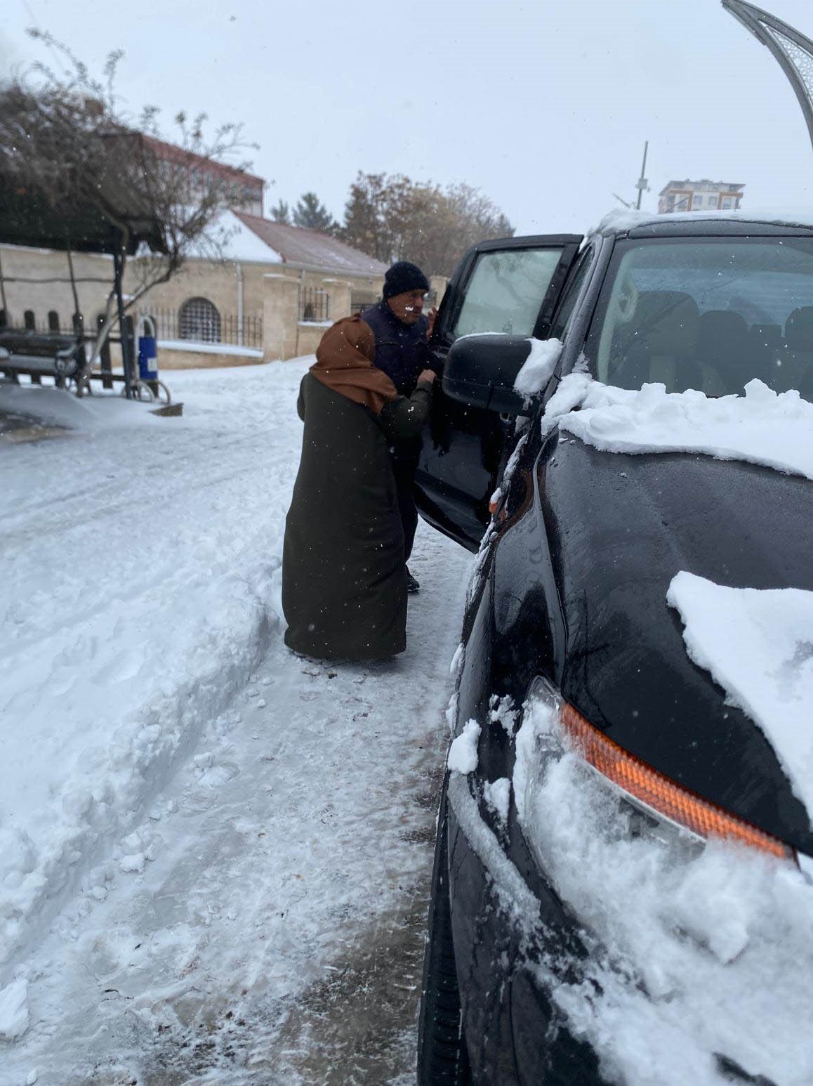 Gerc&uuml;ş&rsquo;te hastalar i&ccedil;in yollar k&uuml;reklerle a&ccedil;ıldı
