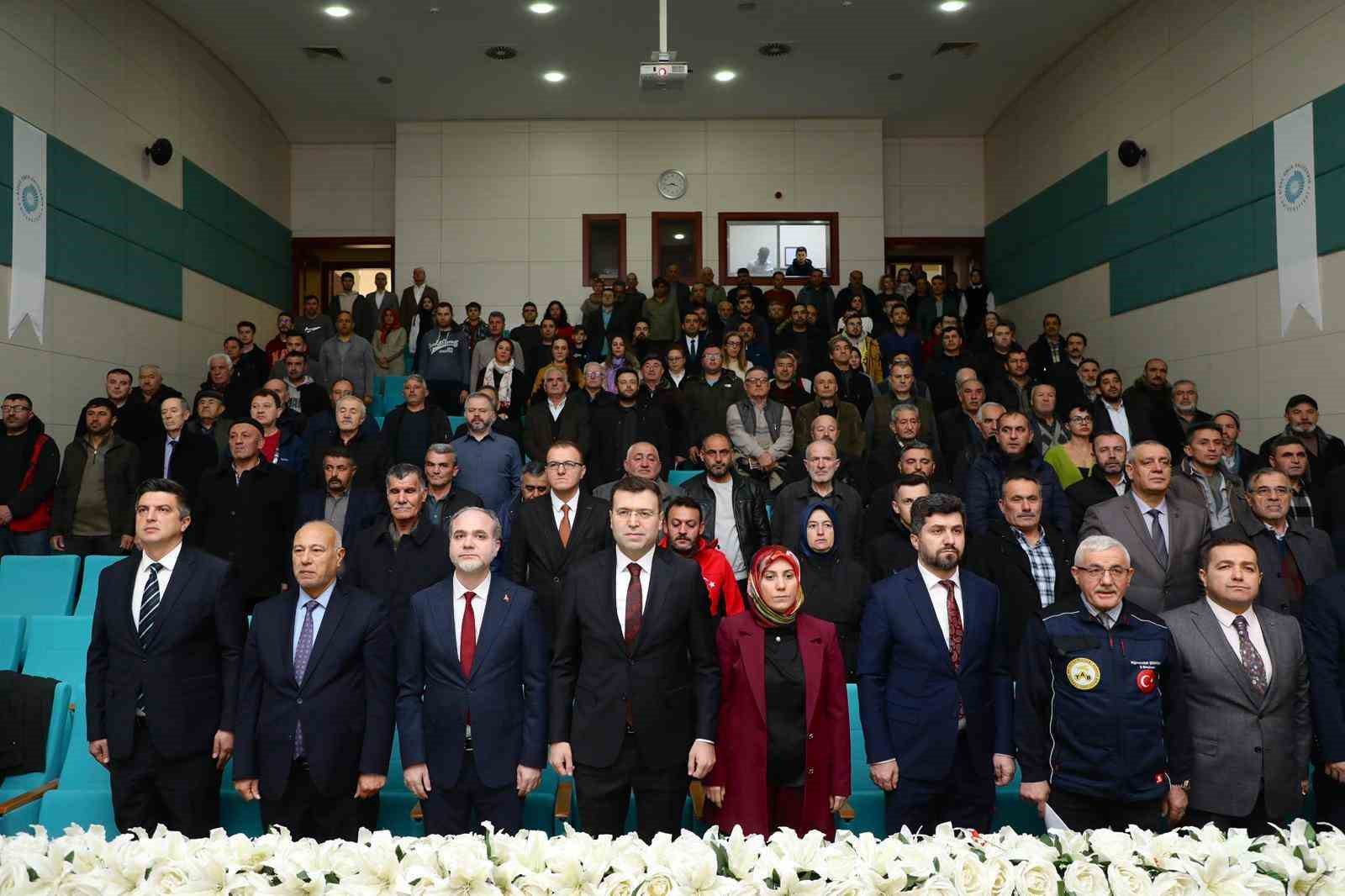 Niğde Geven Balı’nın coğrafi işareti tanıtıldı, arıcılık eğitimi verildi