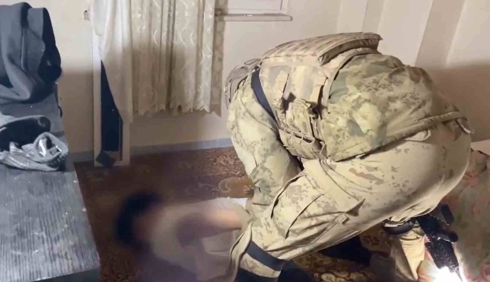 Aydın’da terör örgütlerine yönelik eş zamanlı operasyon: 5 gözaltı