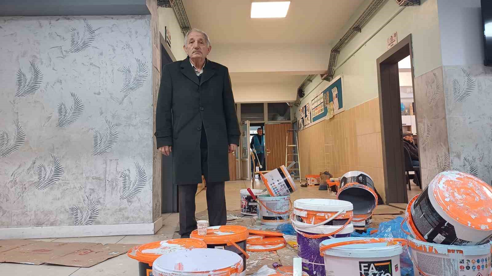 Eğitim sevdası emeklilik tanımadı: 19 k&ouml;y okulunu yenilediler
