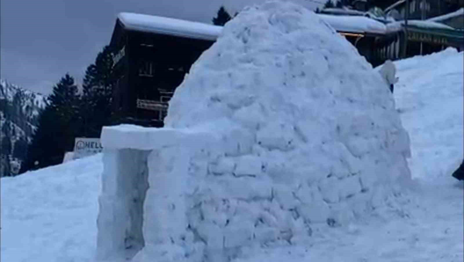 Ayder Yaylası&rsquo;na yapılan &lsquo;iglolar&rsquo; ilgi &ccedil;ekiyor
