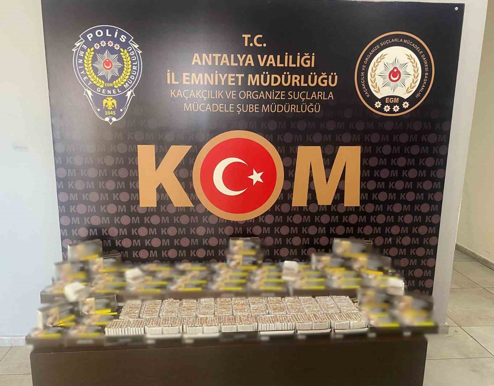 Suç örgütü, zimmet, tarihi eser ve kaçak ürün operasyonlarında 12 tutuklama
