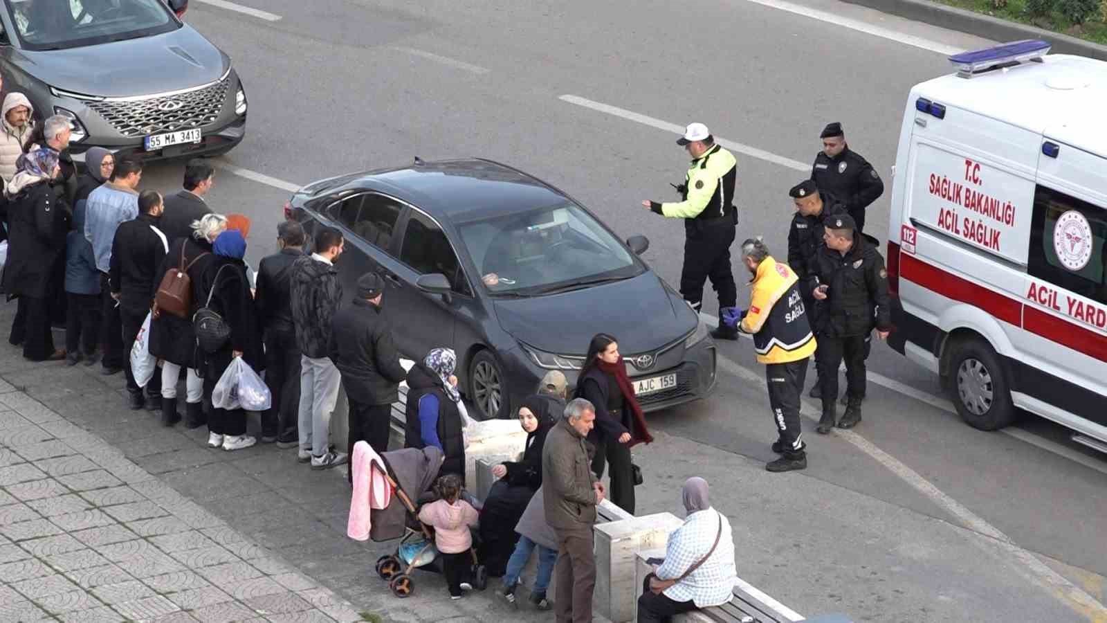 Cumhuriyet Meydanı’nda otopark girişinde kaza: 1 yaralı
