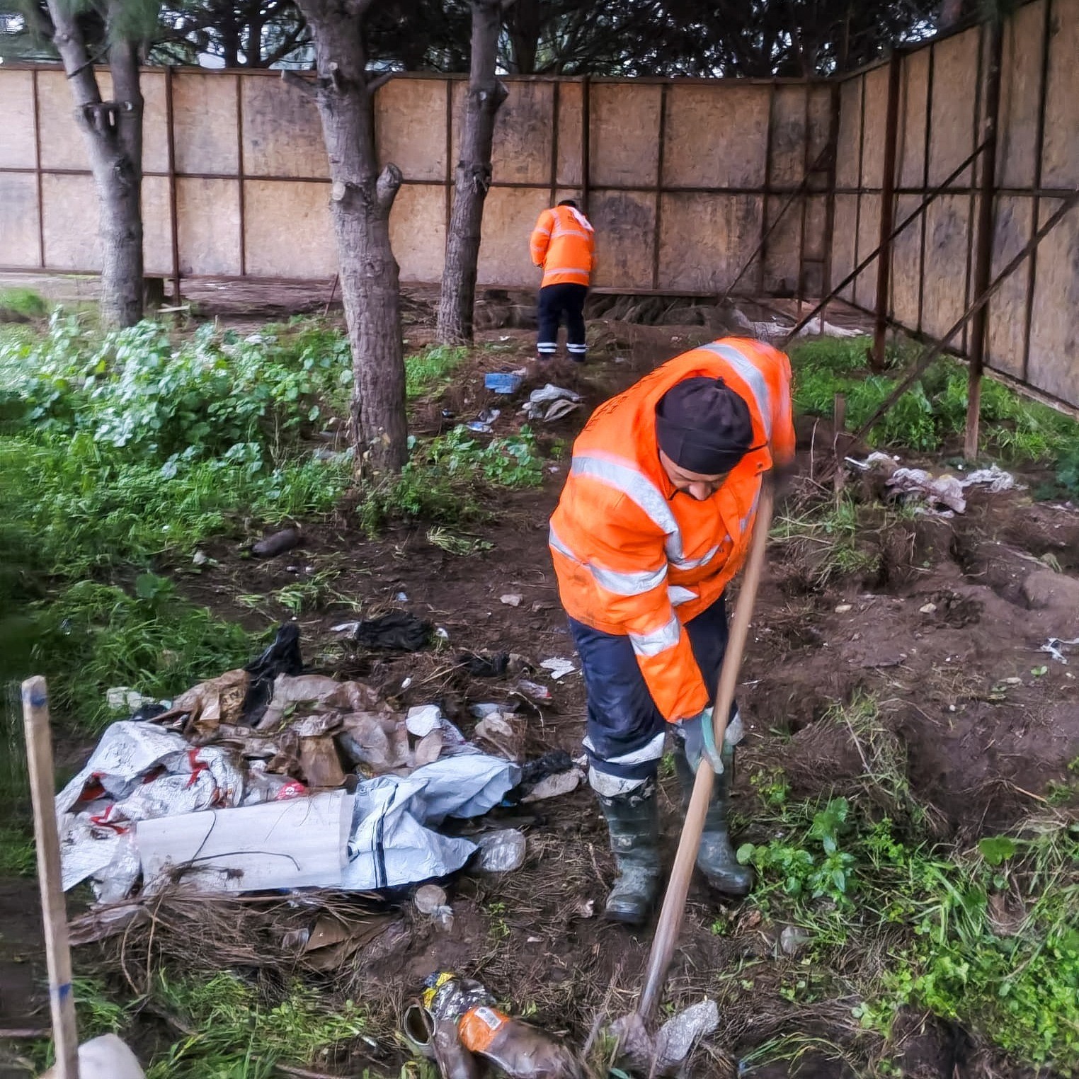 Efeler Belediyesi’nde yağmur mesaisi