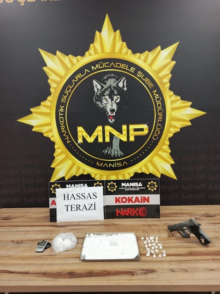 Manisa&rsquo;da narkotik operasyonu: 4 tutuklama
