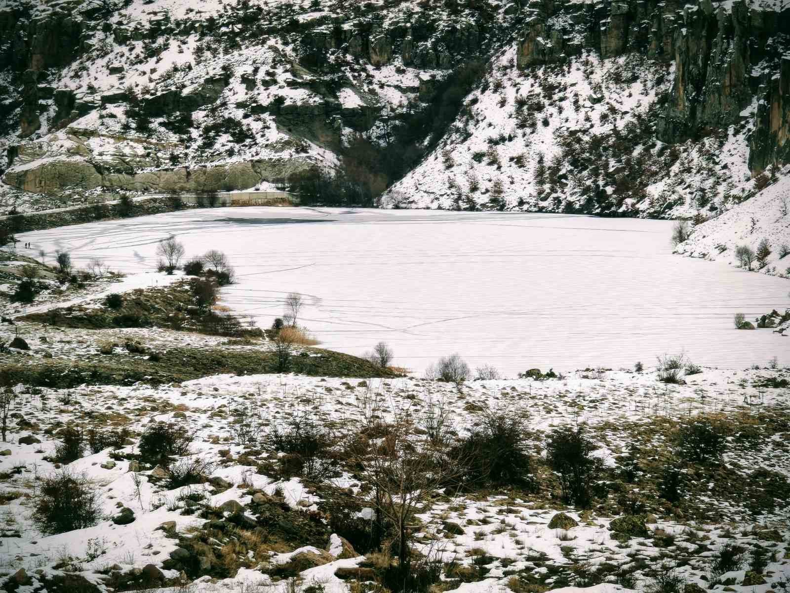 Bulumya G&ouml;leti buz tuttu
