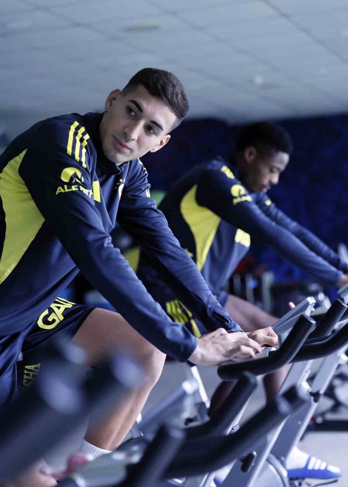 Fenerbah&ccedil;e, G&ouml;ztepe ma&ccedil;ı hazırlıklarına başladı
