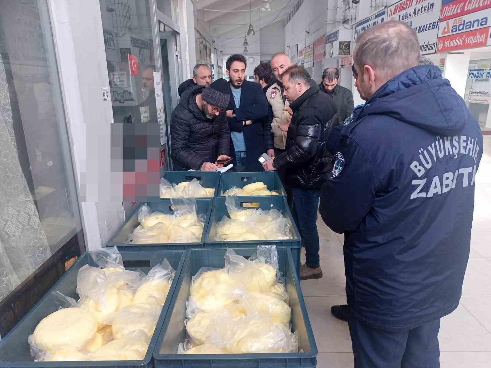 Ordu’da zabıta ekiplerinden sıkı denetim: Yarım ton yağ ve uygunsuz ürünlere el konuldu