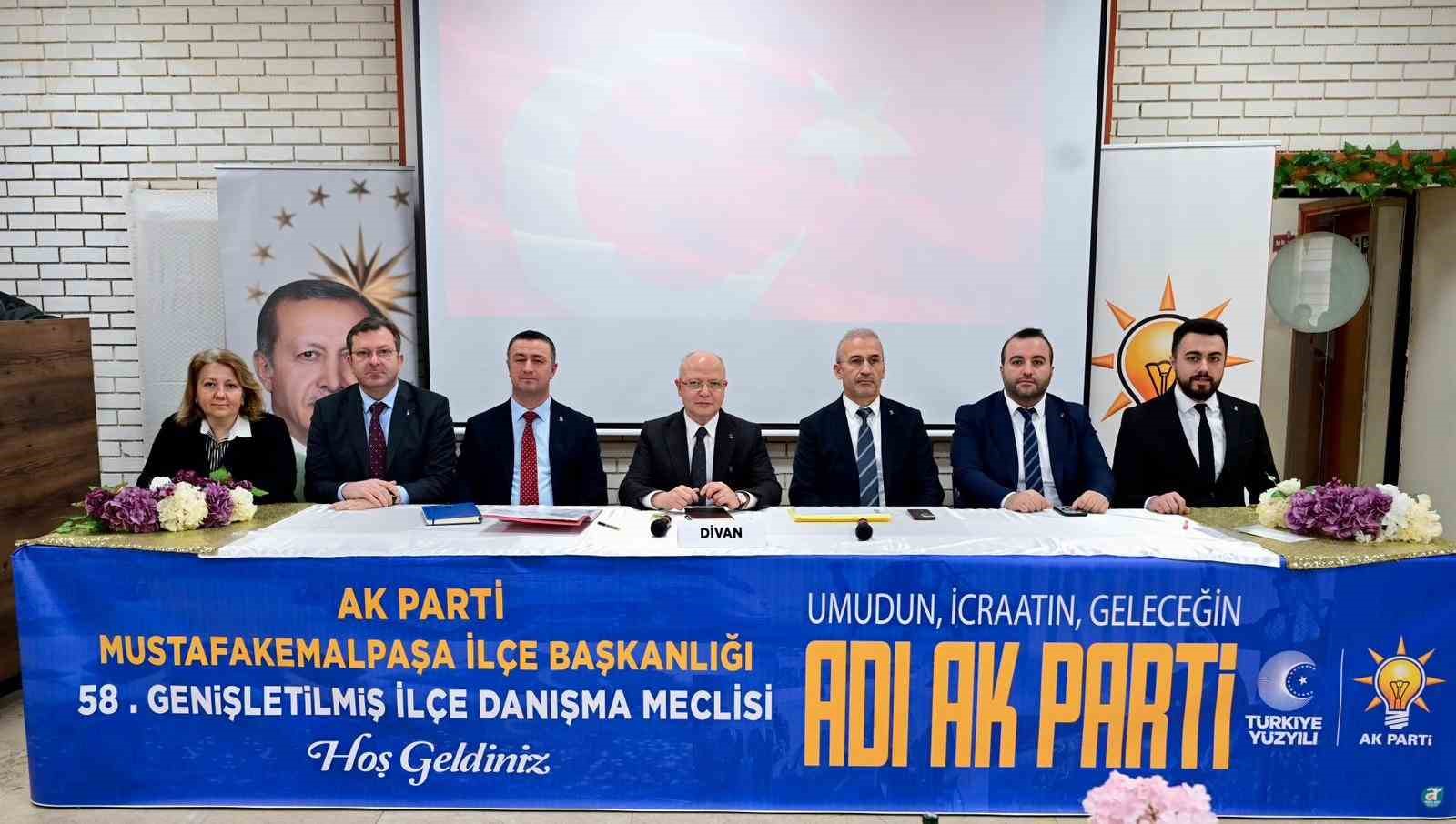 Başkan Davut G&uuml;rkan: "İyi ki AK Parti var, iyi ki Cumhurbaşkanımız Recep Tayyip Erdoğan var"
