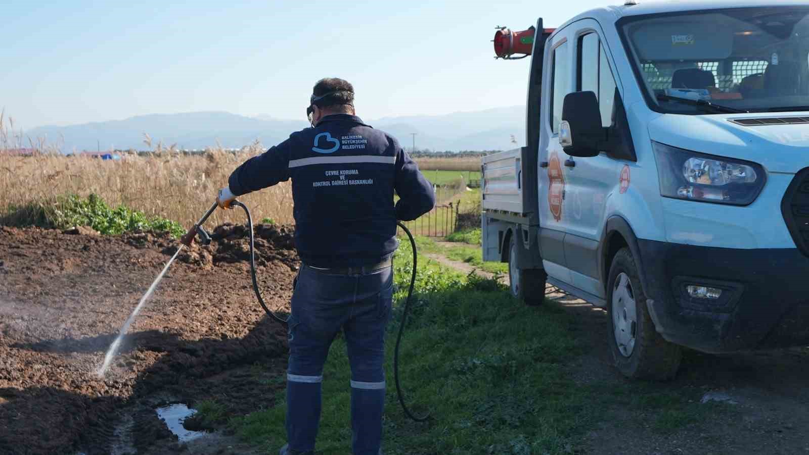 Balıkesir Büyükşehir’in haşerelere karşı mücadelesi sürüyor