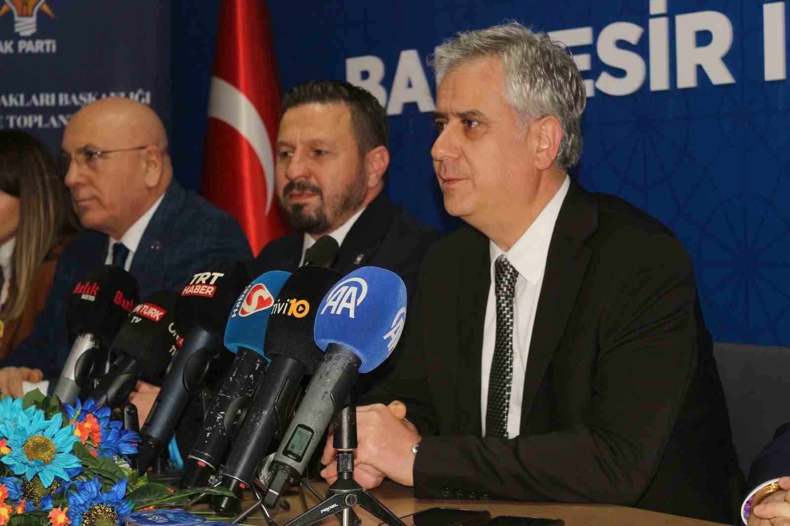 AK Parti Genel Başkan Yardımcısı Yal&ccedil;ın&rsquo;dan Suriye vurgusu: "Gelinen noktada hem rejim devrildi hem de ter&ouml;r yapılanması tasfiye aşamasına geldi"
