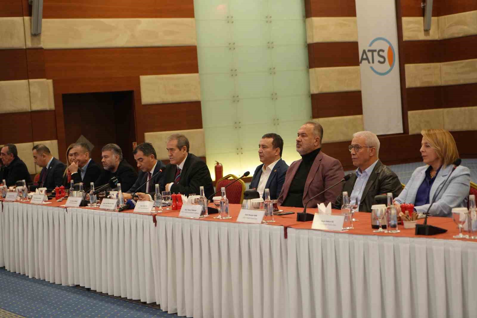 ATSO Başkanı Hacıs&uuml;leyman: "Antalya&rsquo;da hem kendimiz hem de misafir ettiğimiz insanların g&uuml;venle uyuması gerekiyor"
