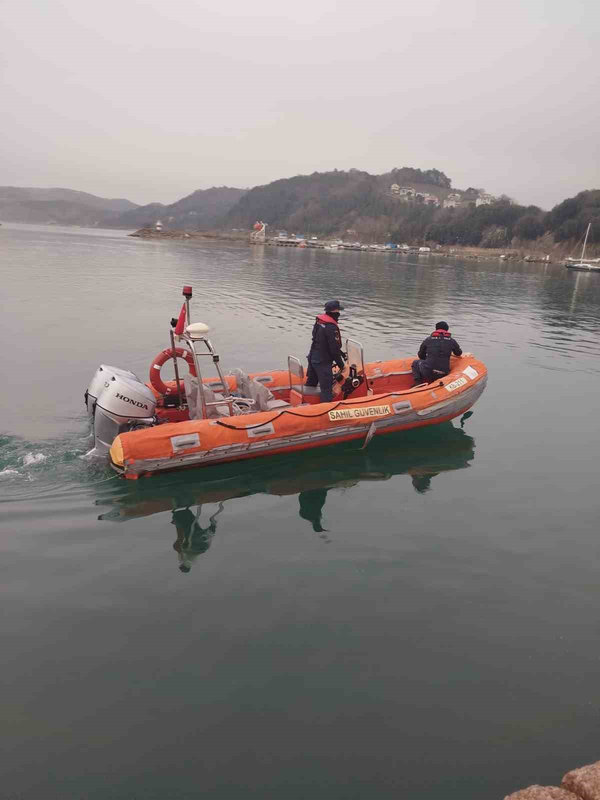 Sahil güvenlikten nefes kesen yunus kurtarma operasyonu