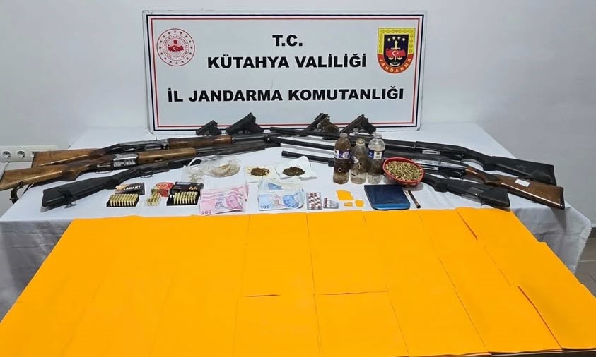 Kütahya’da uyuşturucu ve silah operasyonu: 14 şüpheli gözaltında