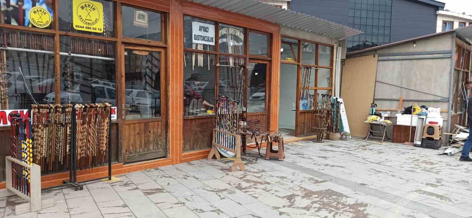 Bastoncular Çarşısı eski terminal alanına taşındı