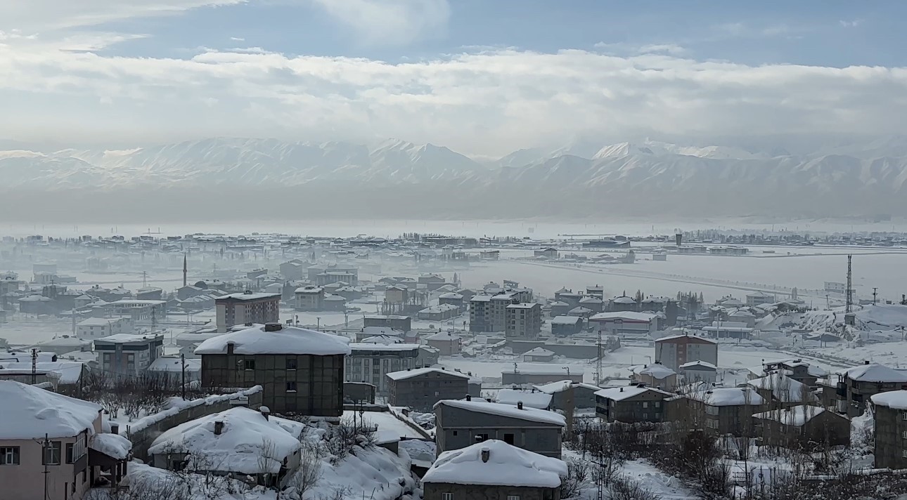 Y&uuml;ksekova-Ankara u&ccedil;ak seferi iptal edildi
