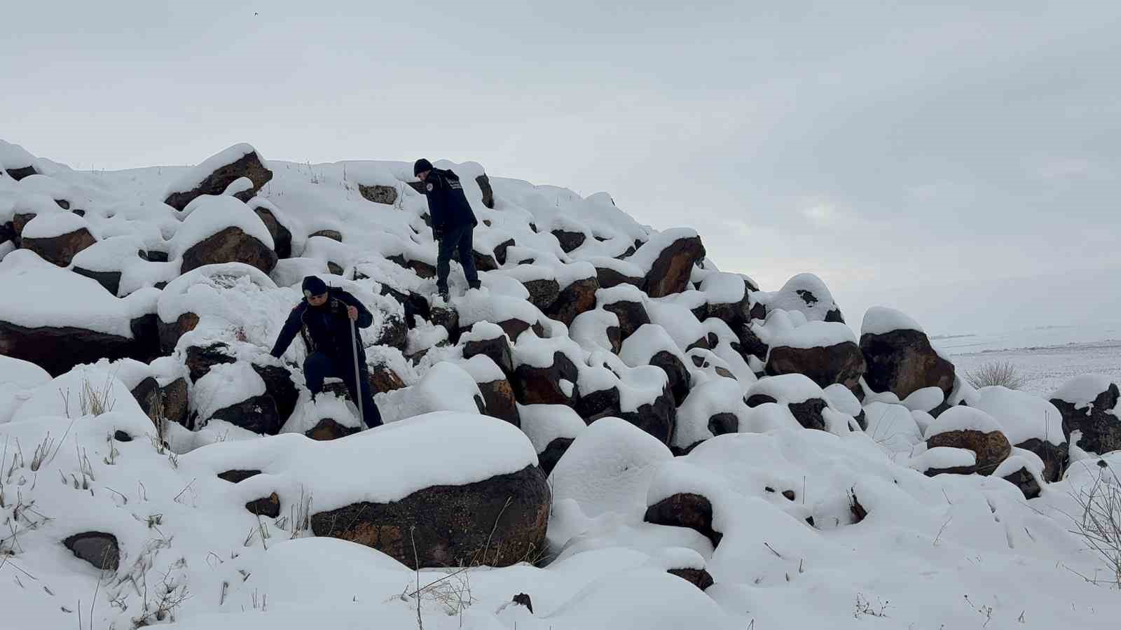 Şizofreni hastası kayıp kadını arama &ccedil;alışmaları 3&rsquo;&uuml;nc&uuml; g&uuml;n&uuml;nde
