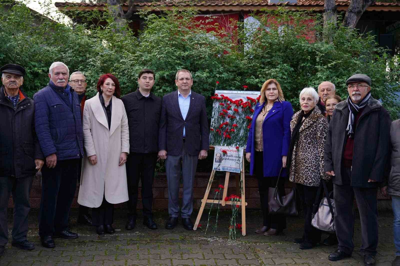 Ayvalık&rsquo;ta Uğur Mumcu unutulmadı

