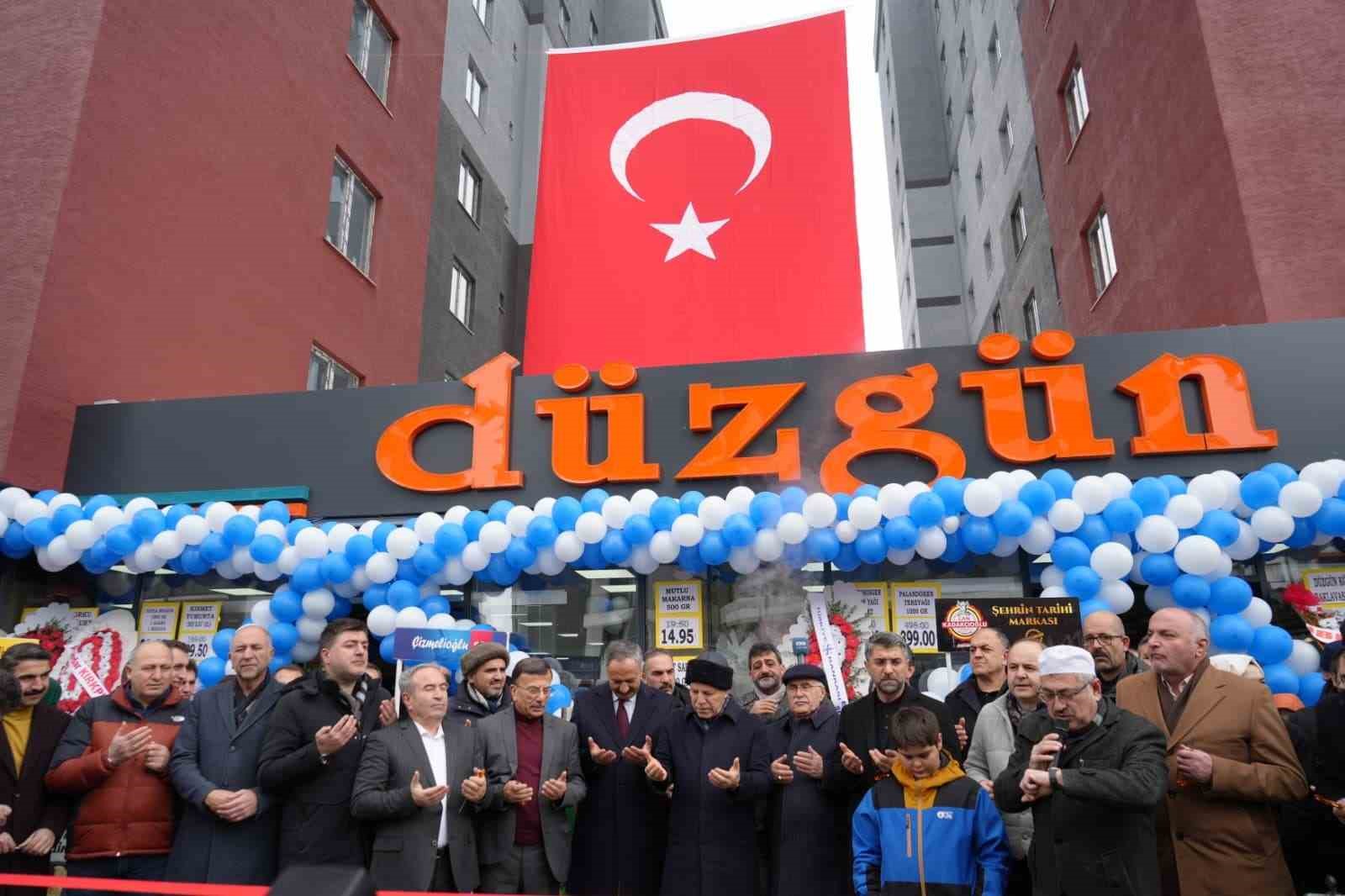 Düzgün marketler 25’nci şubesini törenle açtı
