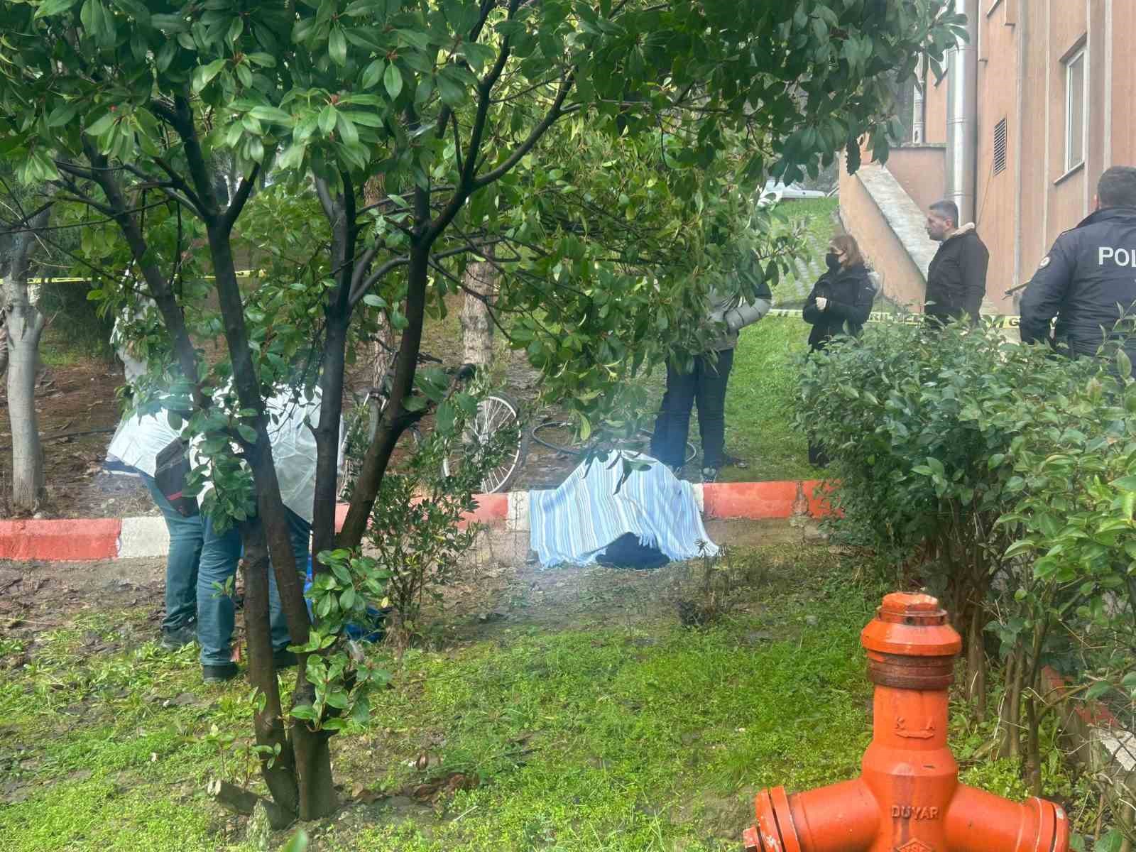 Karabük’te 5. kattan düşen yaşlı kadın yaşamını yitirdi