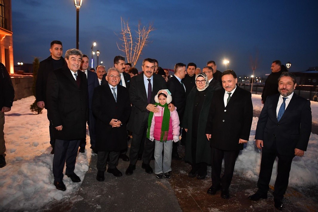 Bakan Tekin&rsquo;den Kayseri&rsquo;ye gastronomi &ouml;vg&uuml;s&uuml;
