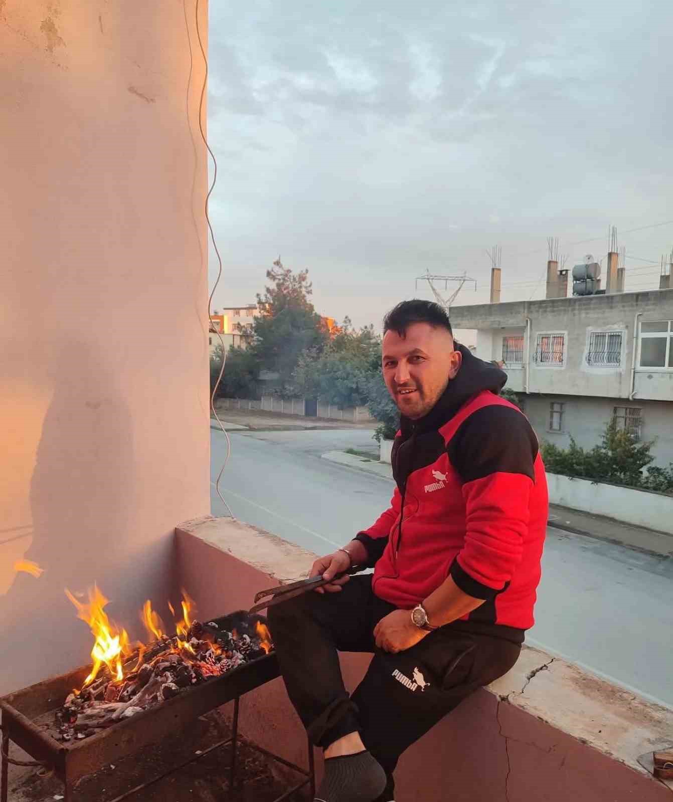 Devrilen traktörün altında kalan sürücü hayatını kaybetti