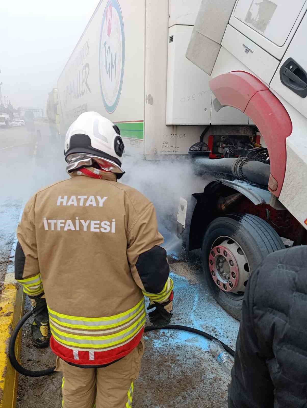 Reyhanlı&rsquo;da tır yangını
