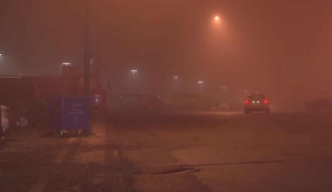 İstanbul Anadolu Yakası&rsquo;nın y&uuml;kseklerinde sis etkili oldu
