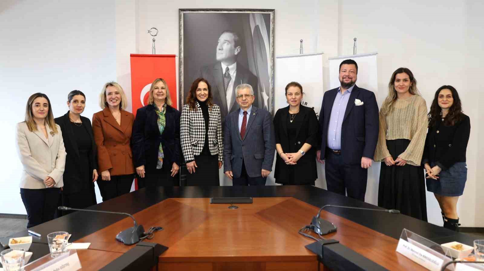 İE&Uuml; ile Karşıyaka buluştu, kazanan &ccedil;ocuklar oldu
