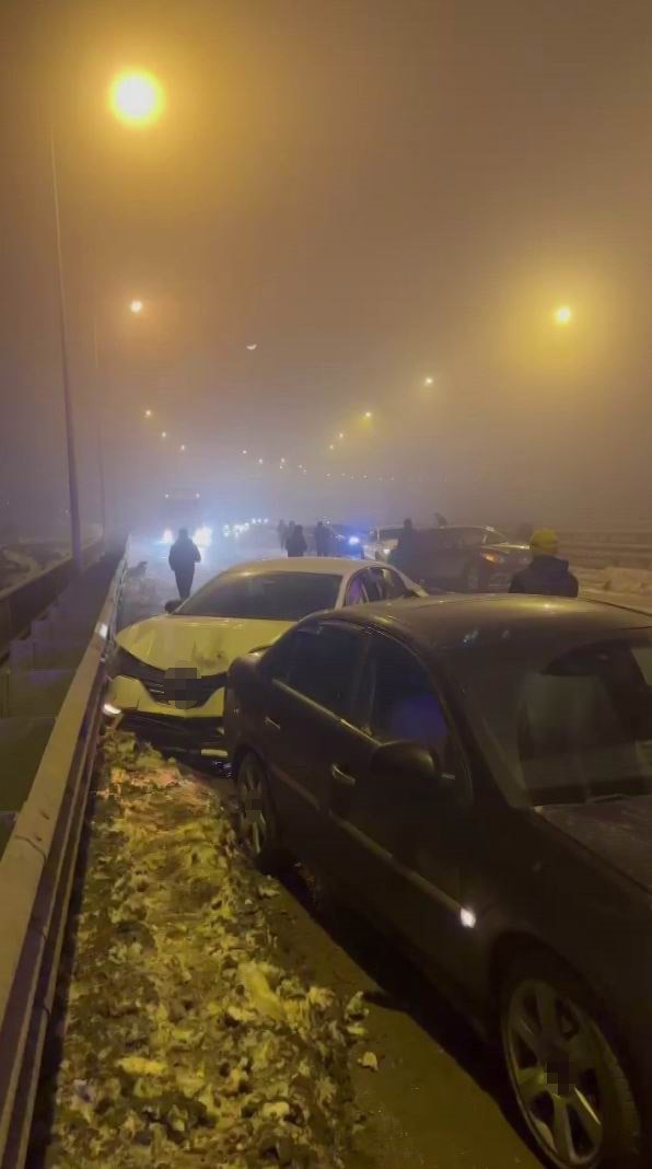 Diyarbakır’da buzlanma kazayı beraberinde getirdi: 4 yaralı