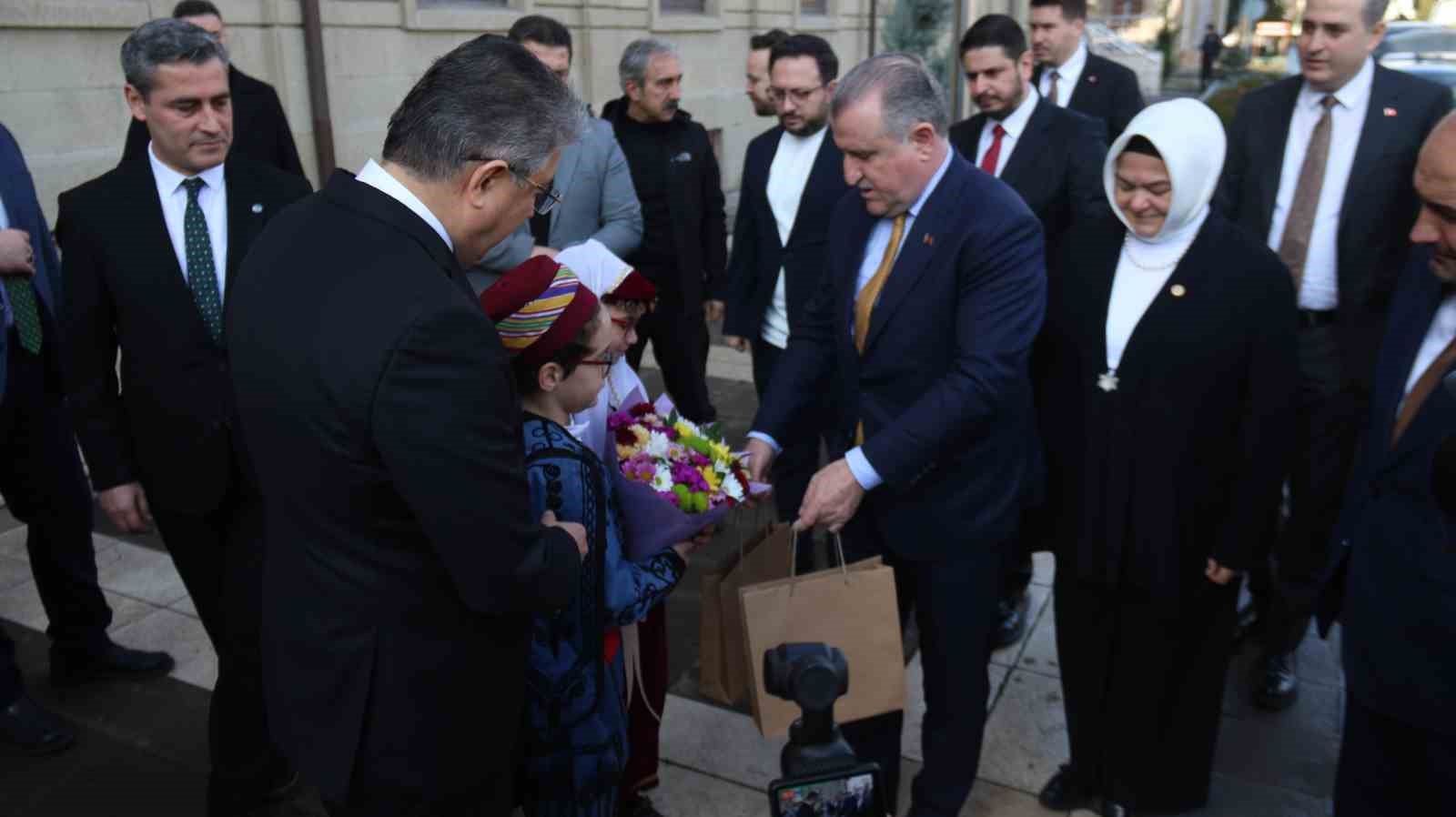 Gençlik ve Spor Bakanı Bak Eskişehir’de