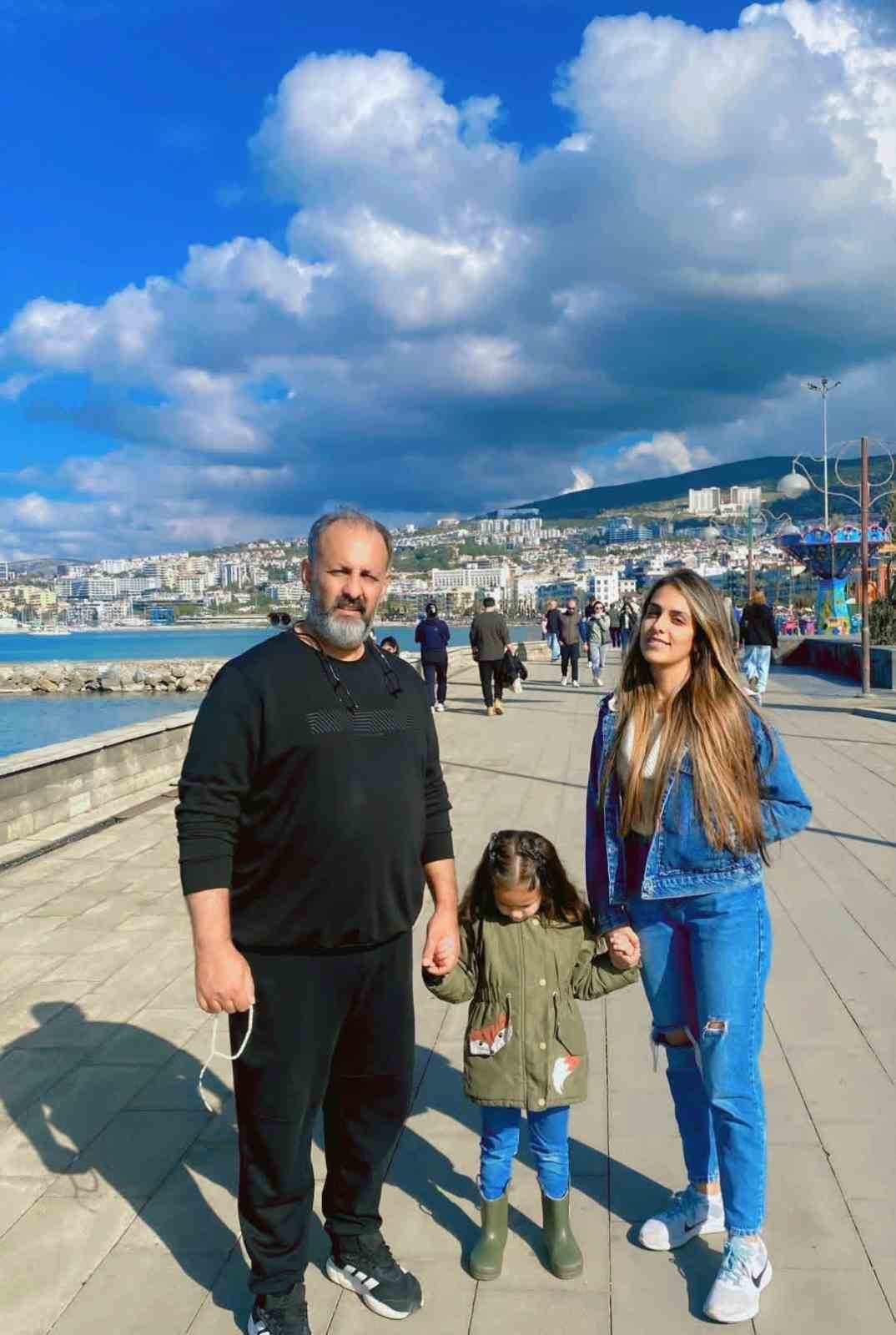 Fırtına sonrası Kuşadası&rsquo;nda g&uuml;neş y&uuml;z&uuml;n&uuml; g&ouml;sterdi, sahiller şenlendi
