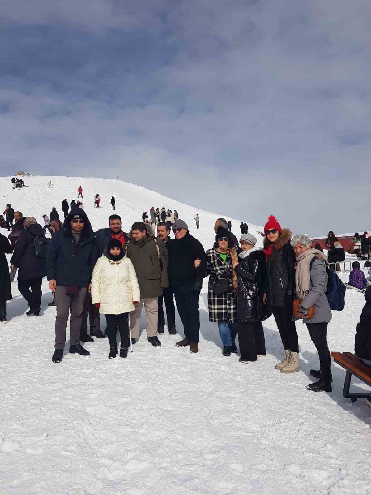 Görme engelliler Erciyes’te kaynaştı