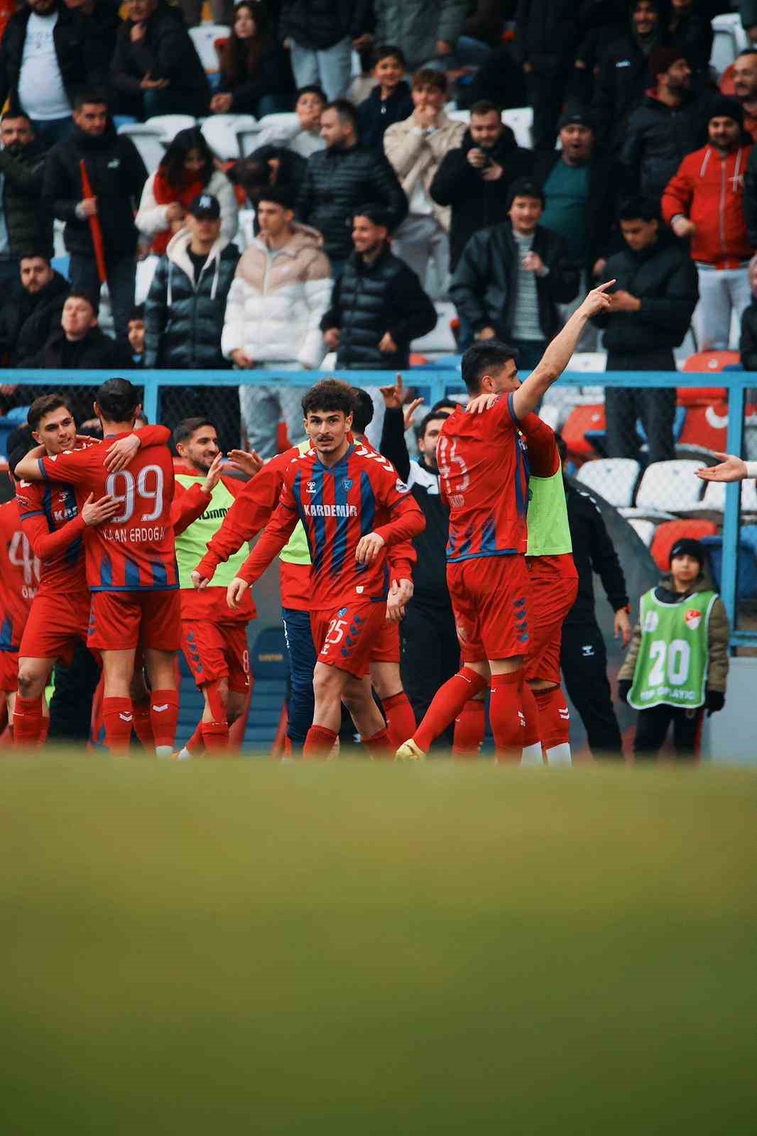 TFF 3. Lig: Karab&uuml;k İdmanyurduspor: 1 - D&uuml;zcespor: 0
