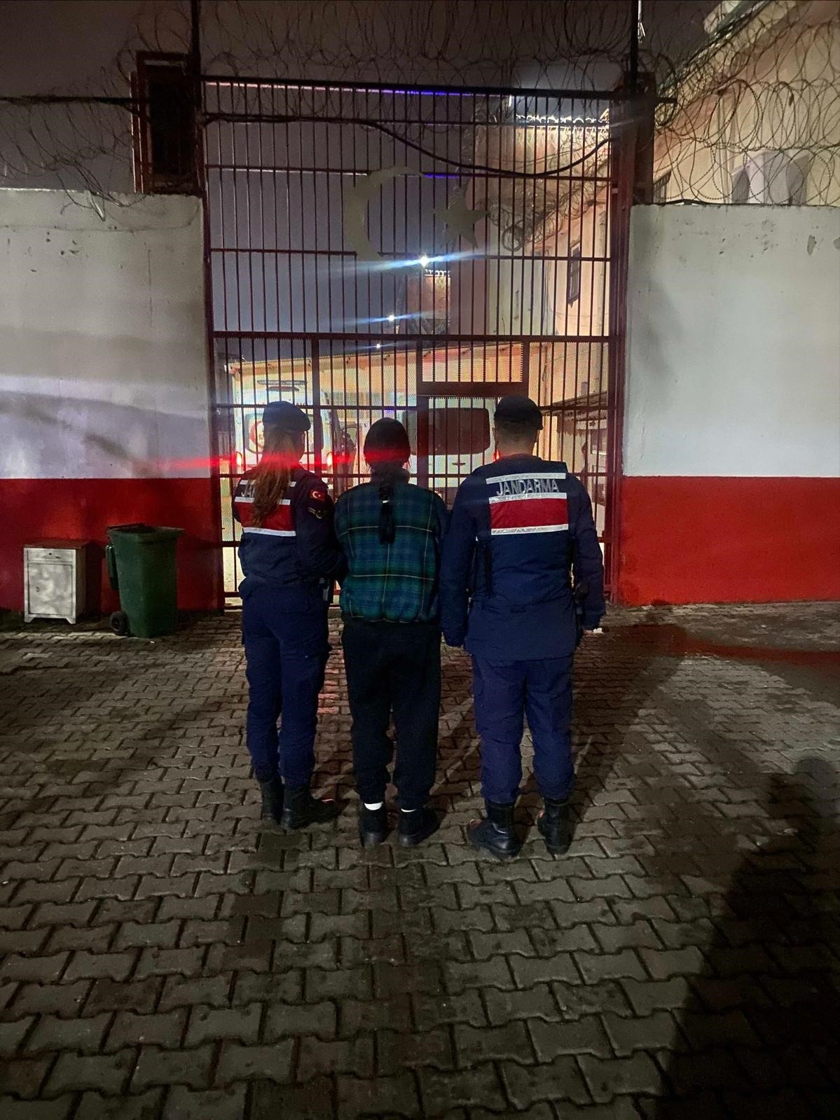 Hapis cezasıyla aranan şahıs Efeler’de yakalandı