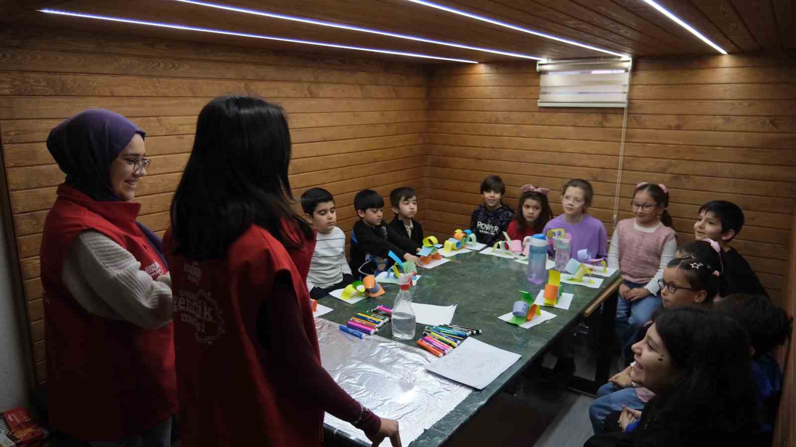 Gen&ccedil;lik Meclisi&rsquo;nden dolu dolu tatil etkinlikleri
