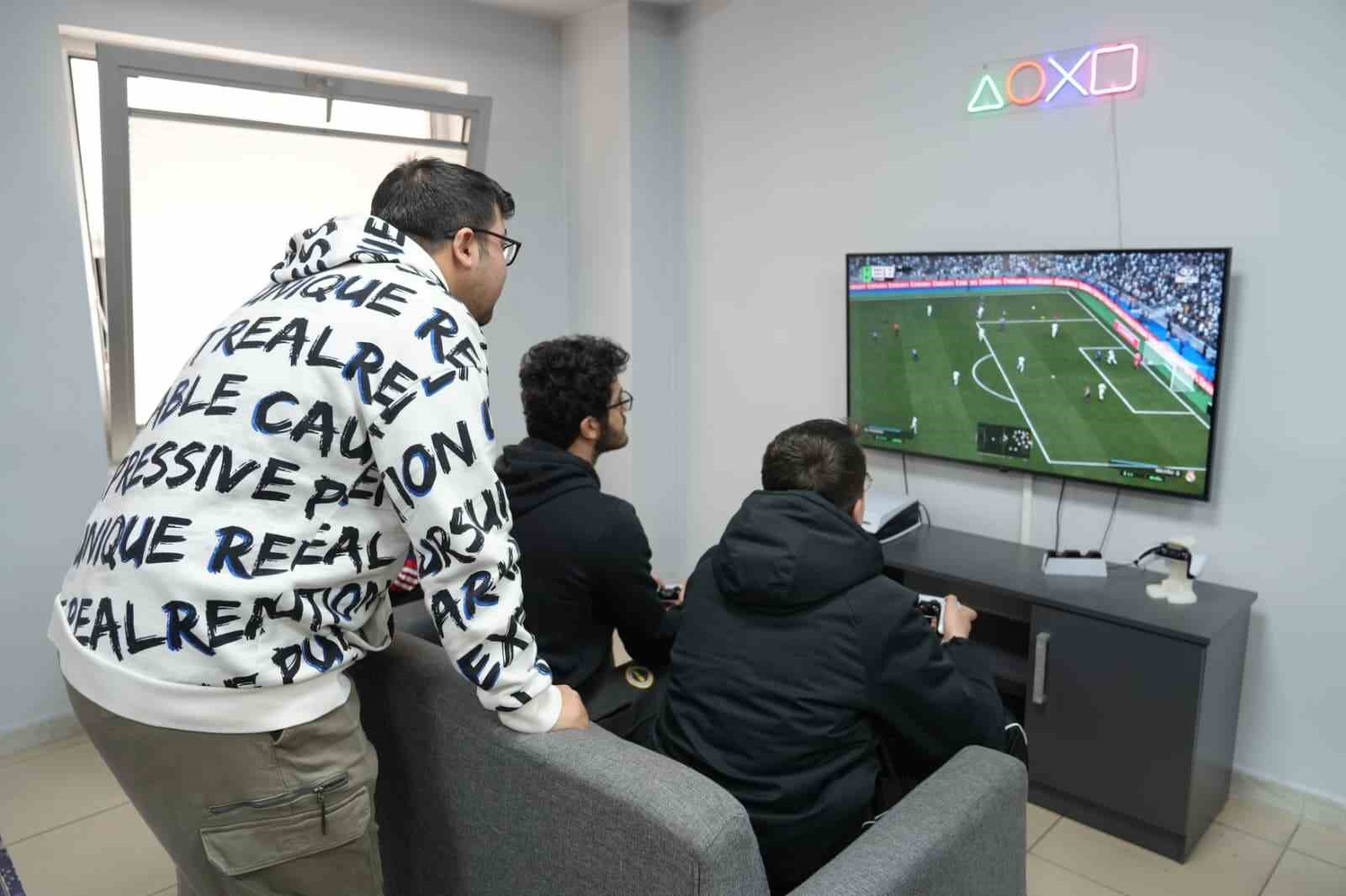 Dijital futbol tutkunları TEKNOMER’de buluştu