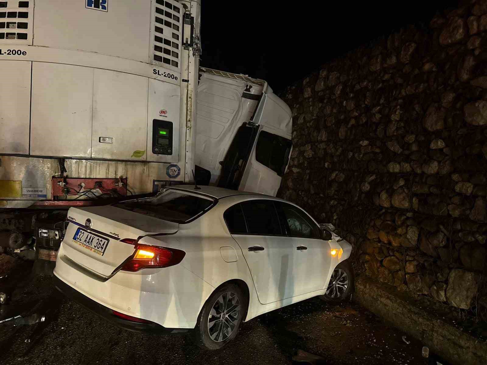 Burdur’daki feci kazada ölü sayısı 2’ye yükseldi