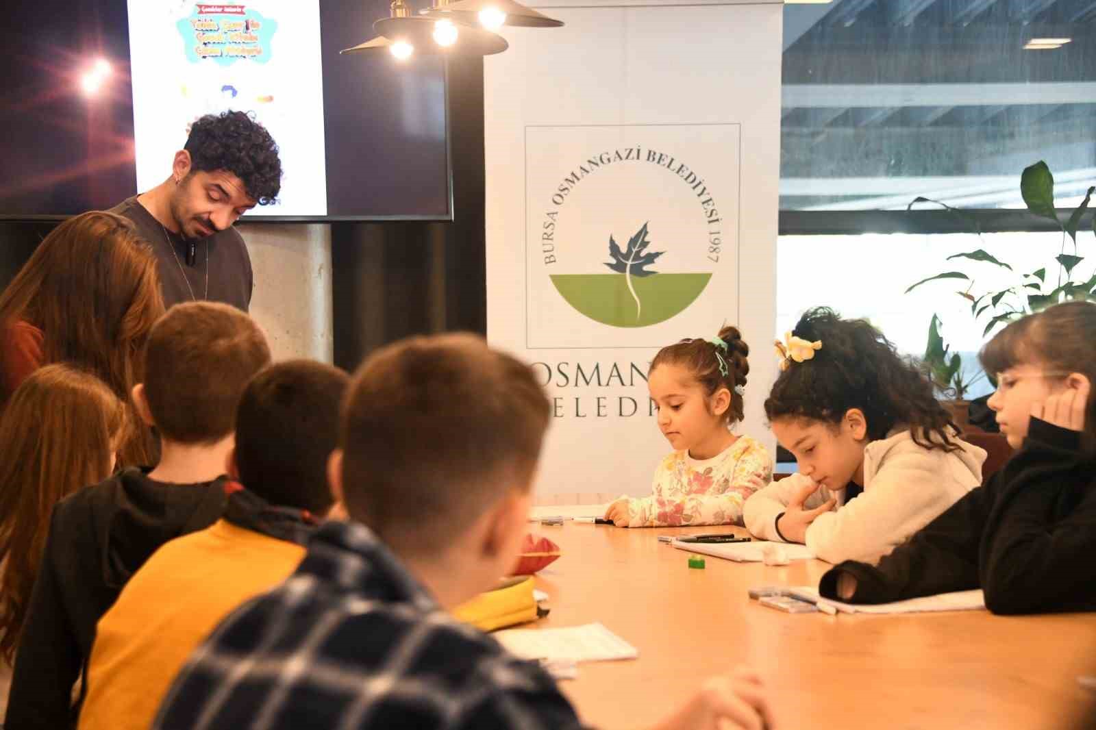 &Ccedil;ocuklar Osmangazi&rsquo;de sanat dolu g&uuml;nler yaşıyor
