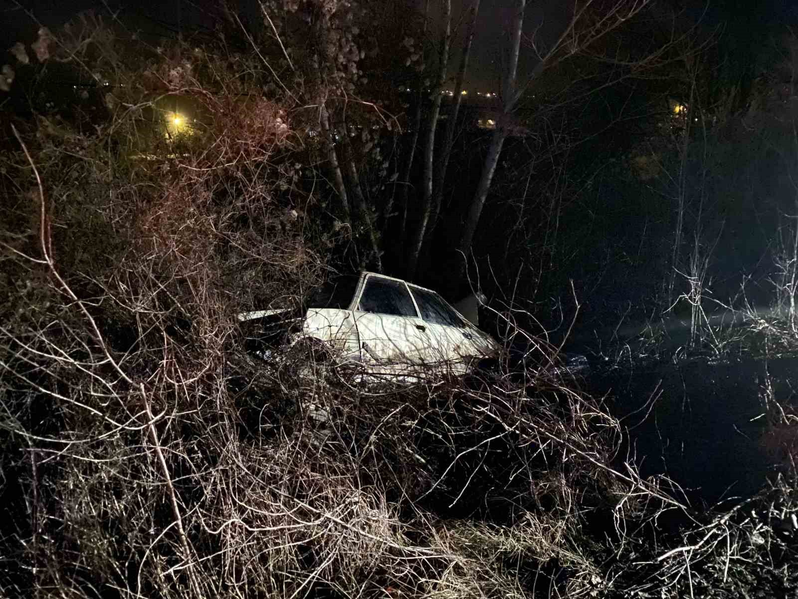 Kastamonu&rsquo;da otomobil ağaca &ccedil;arptı: 1 yaralı
