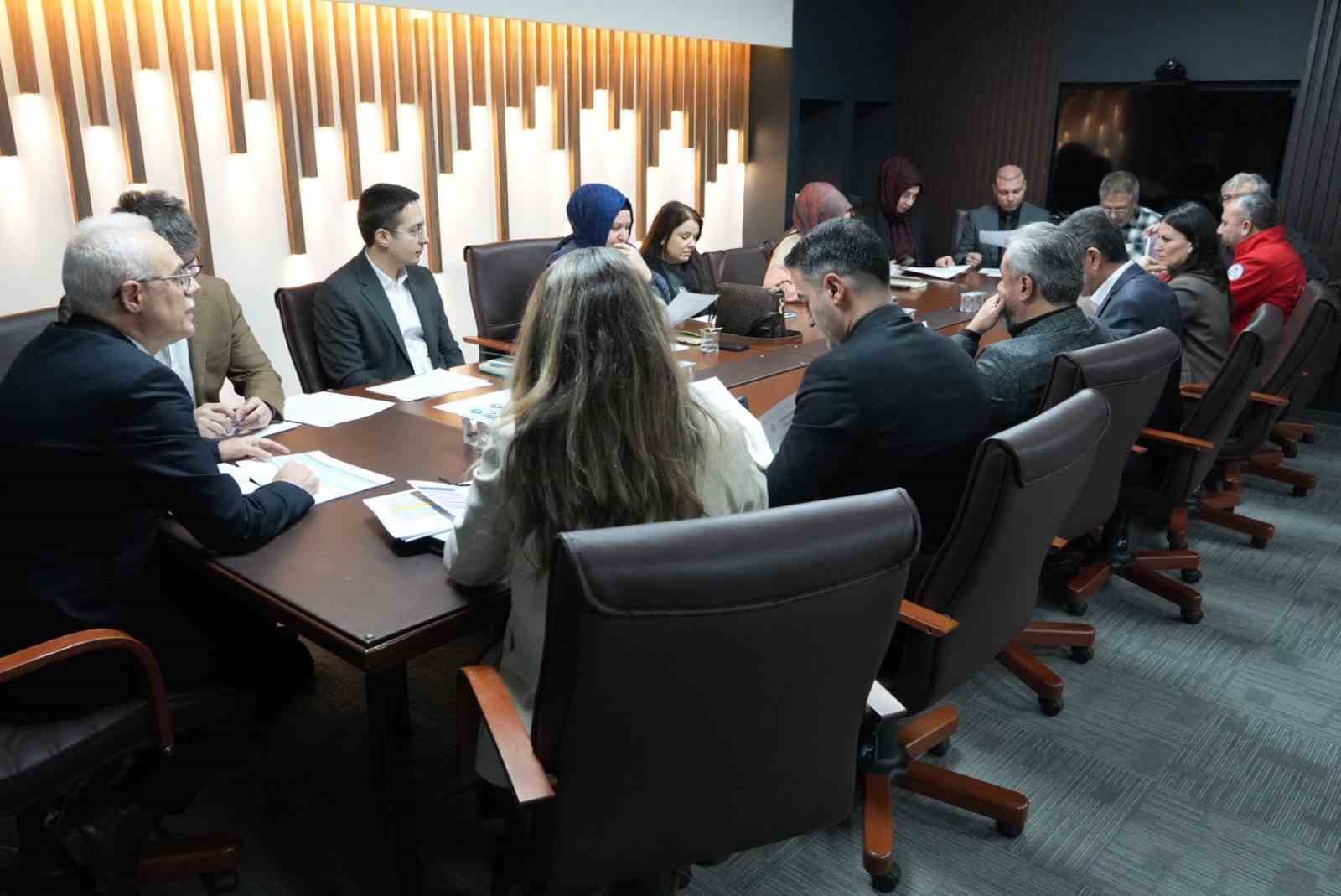 D&uuml;zce&rsquo;de ki yurtların ihtiya&ccedil;ları g&ouml;r&uuml;ş&uuml;ld&uuml;
