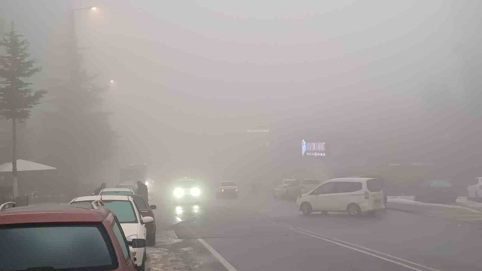 Kayseri’de sis görüş mesafesini düşürdü