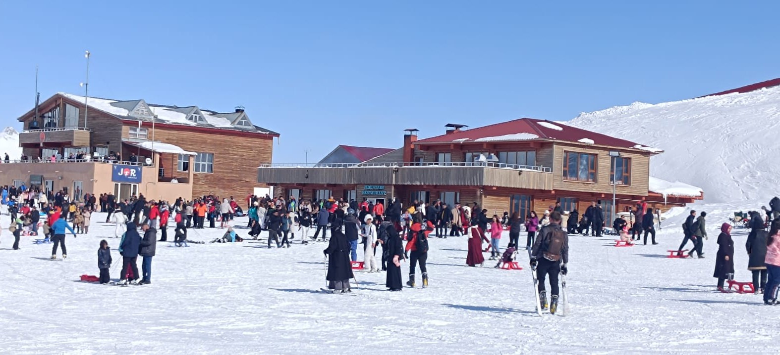 Hakkari, kış turizmi ve kayakta y&uuml;kselişte

