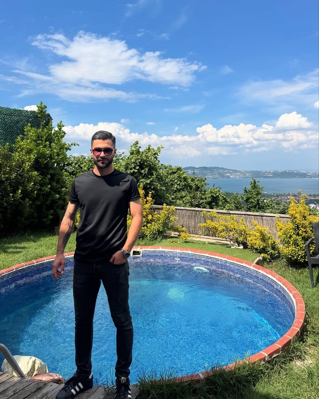 Tartışma cinayetle sonlandı: 23 yaşında gen&ccedil; hayatını kaybetti, ş&uuml;pheliler firar
