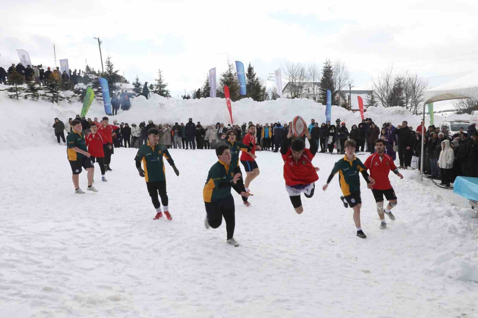 2 bin rakımlı yaylada renkli kış festivali