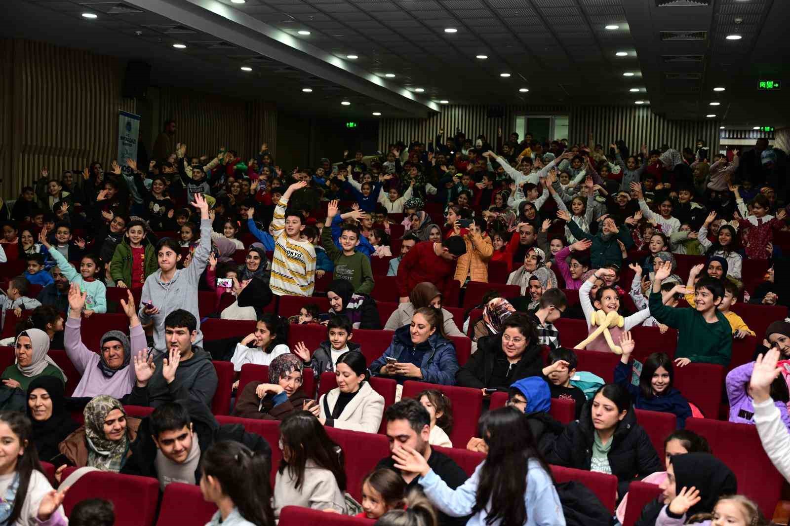 Battalgazili &ccedil;ocuklar Rafadan Tayfa ekibiyle unutulmaz anlar yaşadı
