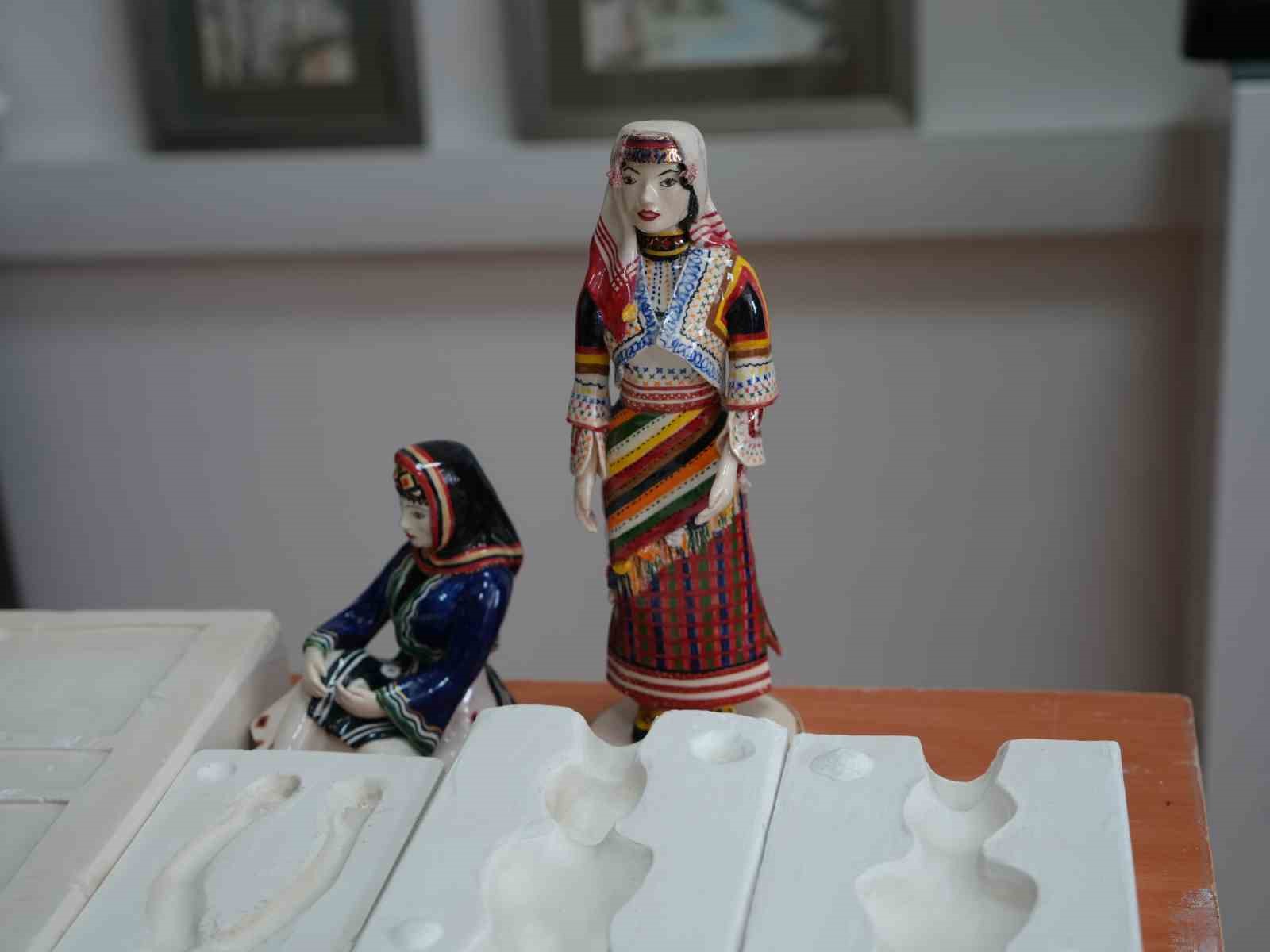 Kastamonu y&ouml;resinin k&uuml;lt&uuml;r&uuml;n&uuml; yansıtan biblo bebekler tescillendi
